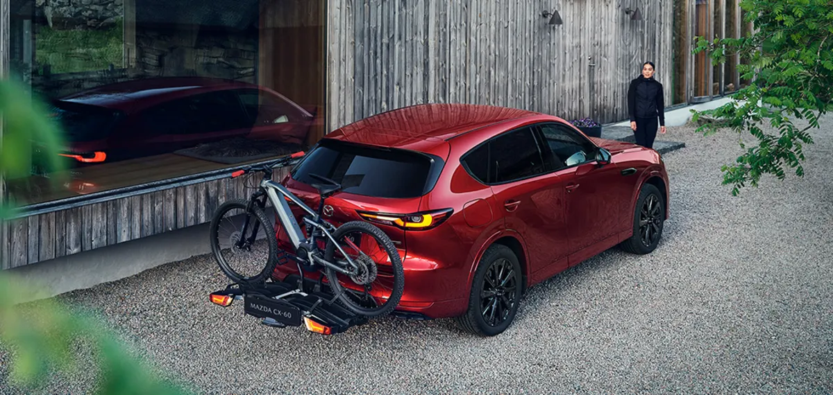 Mazda CX-60 com suporte para bicicletas